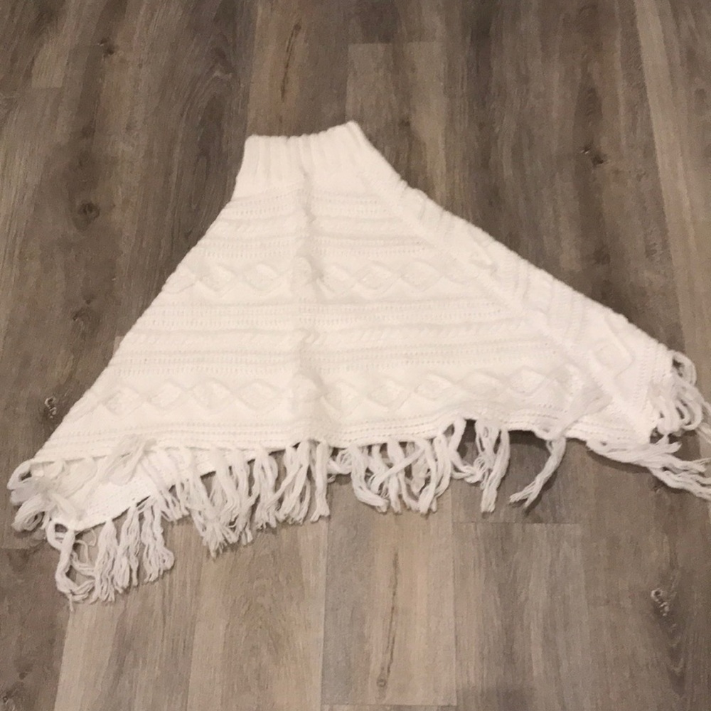 New white knit cape wrap